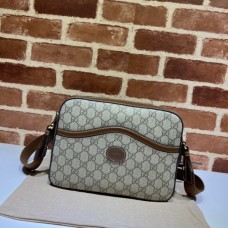 1:1 Replica Gucci 675891 Messenger bag with Interlocking G in GG Supreme