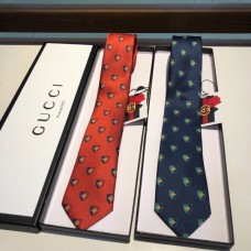 Gucci Silk tie Jacquard crafts insect pattern